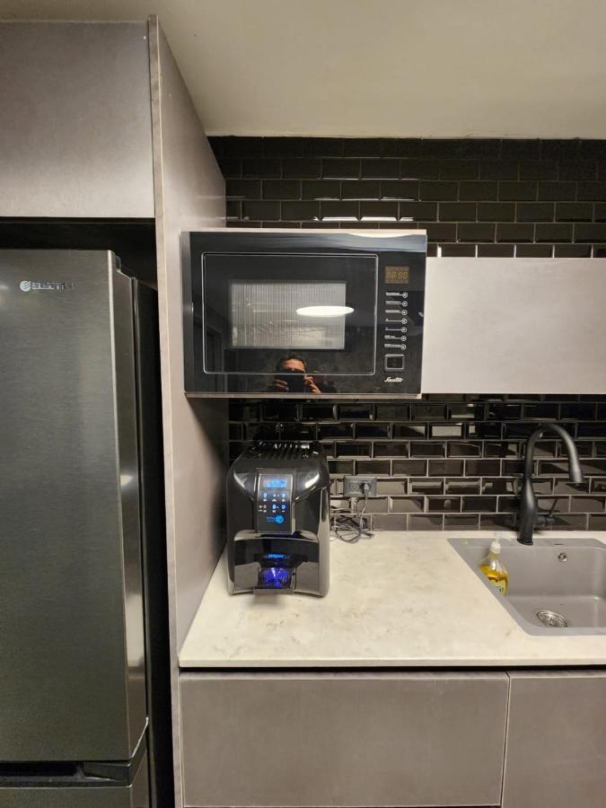מבנים בים 75 Suites At Sea Haïfa Extérieur photo